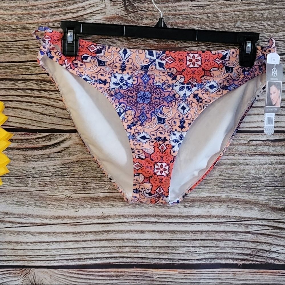 "Daisy Fuentes " Woman's bikini Bottoms 👙 Size: 14 peach/blue/white NWT